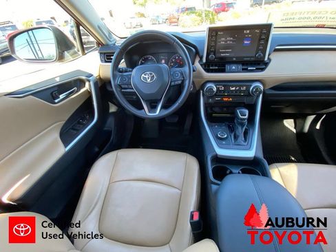 Certified 2021 Toyota RAV4 XLE Premium AWD/4WD image 30