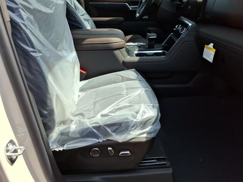 New 2026 GMC Sierra 1500 Denali w/ Denali Reserve Package AWD/4WD image 8
