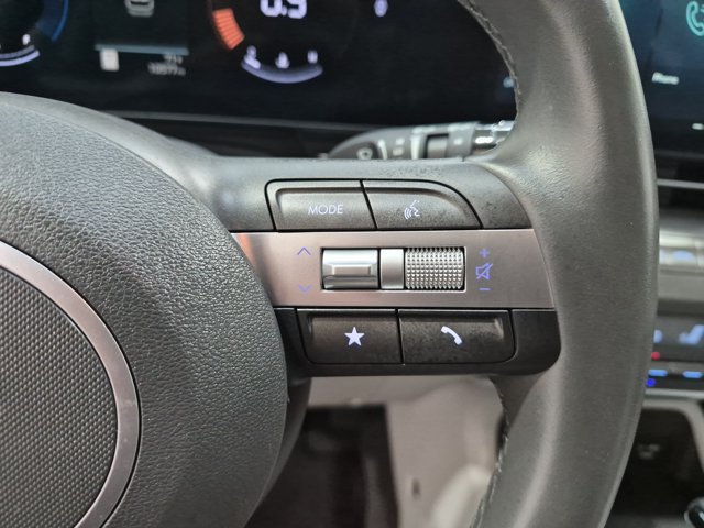 Used 2024 Hyundai Kona SEL AWD/4WD image 17