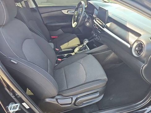 Used 2022 Kia Forte LXS FWD image 21