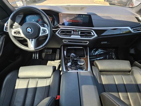 Used 2021 BMW X5 xDrive40i w/ M Sport Package AWD/4WD image 13