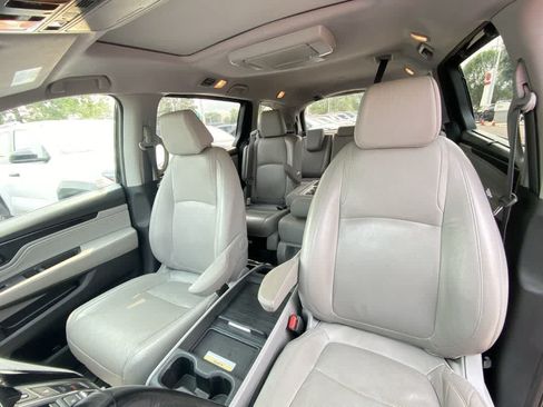 Used 2018 Honda Odyssey Elite image 14