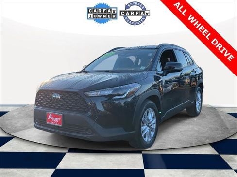 Certified 2023 Toyota Corolla Cross LE image 2