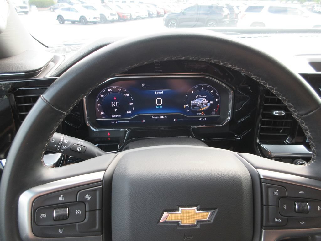 Certified 2025 Chevrolet Silverado 2500 LT AWD/4WD image 31