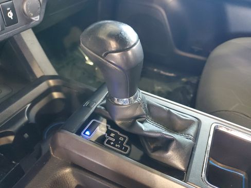 Used 2019 Toyota Tacoma TRD Off-Road RWD image 29