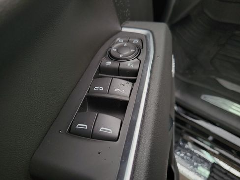 New 2026 GMC Sierra 1500 SLT RWD image 19
