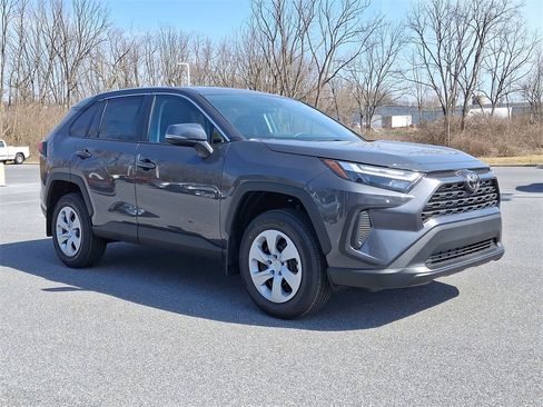 New 2025 Toyota RAV4 LE image 3