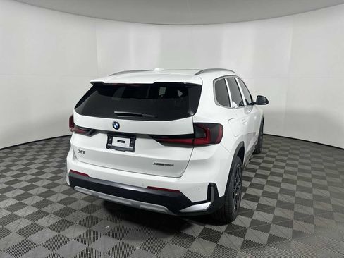 New 2026 BMW X1 xDrive28i image 3