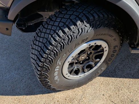 Used 2021 Ford Bronco Black Diamond w/ Sasquatch Package image 45