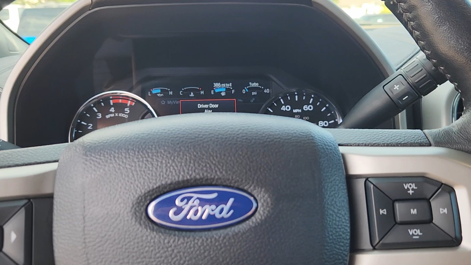 Used 2020 Ford F250 Lariat w/ Lariat Value Package AWD/4WD image 34