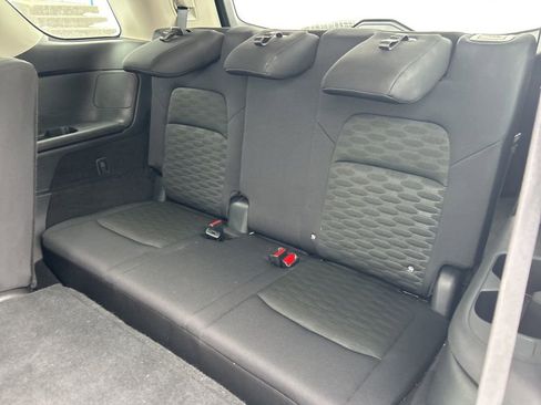 Used 2024 Nissan Pathfinder SV image 10