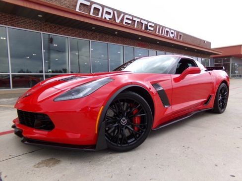 Used 2015 Chevrolet Corvette Z06 w/ 3LZ Preferred Equipment Group RWD image 1