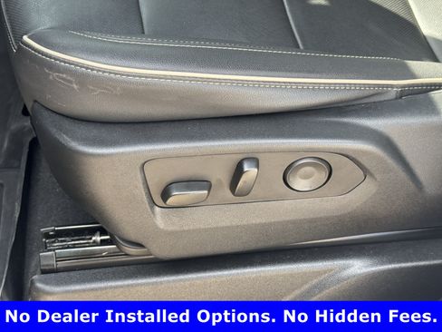 Used 2023 GMC Yukon SLT w/ SLT Luxury Package RWD image 26