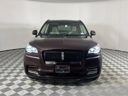 Used 2023 Lincoln Aviator Reserve w/ Equipment Group 201A image 10