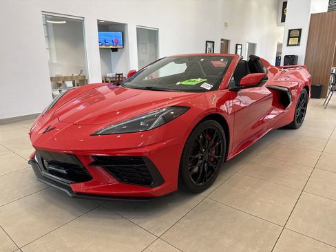 Used 2024 Chevrolet Corvette Stingray Convertible w/ Z51 Performance Package RWD image 3
