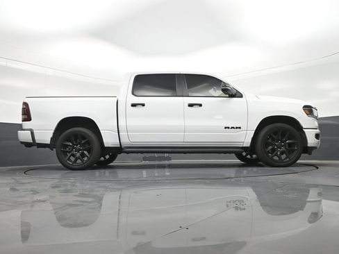 Used 2024 RAM 1500 Laramie AWD/4WD image 29