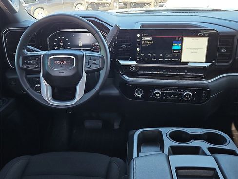 Used 2022 GMC Sierra 1500 Elevation w/ LPO, Elevation Black Package image 19