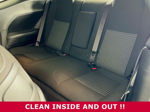 Used 2022 Dodge Challenger R/T image 5