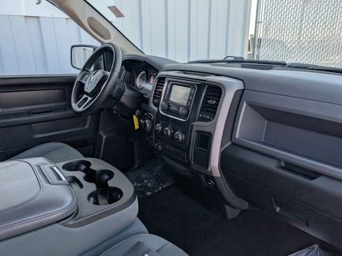 Used 2017 RAM 1500 Express image 30