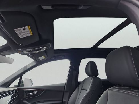 New 2026 Audi Q7 Premium image 8