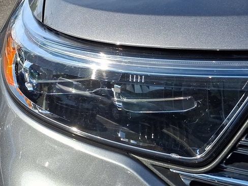 Used 2023 Ford Explorer XLT w/ Equipment Group 202A AWD/4WD image 11