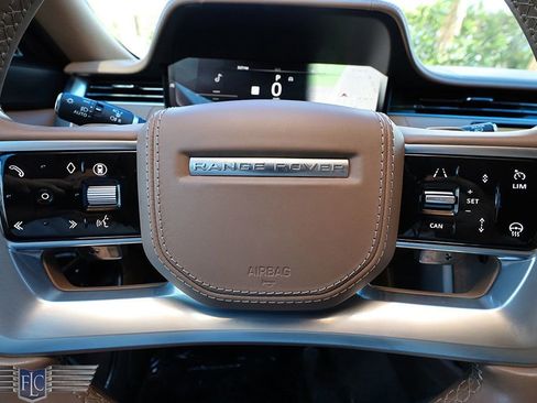 Used 2024 Land Rover Range Rover SV image 56