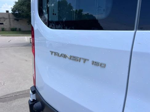 Used 2017 Ford Transit 150 148 Medium Roof RWD image 9