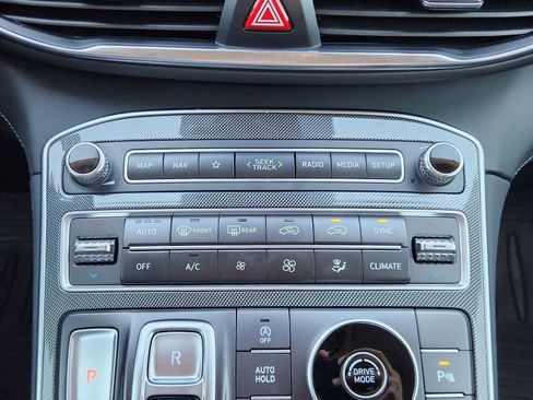 Used 2022 Hyundai Santa Fe Limited image 22