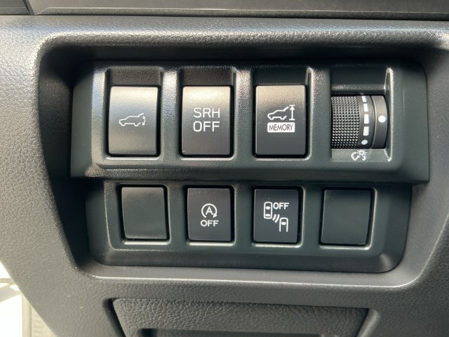 Used 2021 Subaru Forester Premium AWD/4WD image 30