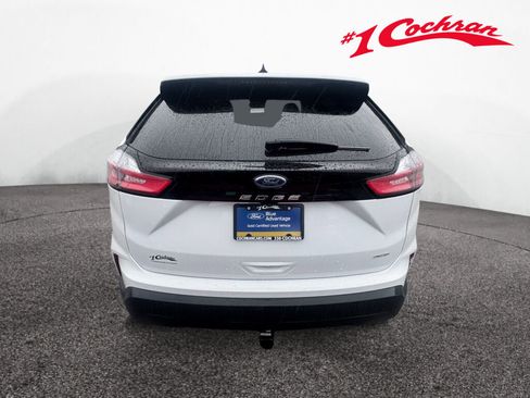 Used 2024 Ford Edge SE image 6