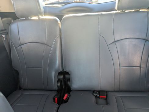 Used 2019 Buick Enclave Premium w/ Experience Buick Package image 24