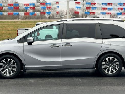 Used 2021 Honda Odyssey EX-L image 8