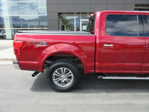 Used 2019 Ford F150 Lariat w/ Equipment Group 502A Luxury AWD/4WD image 11