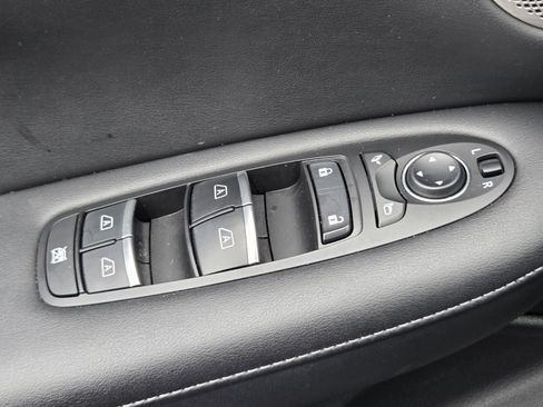 Used 2023 INFINITI QX50 Sport AWD/4WD image 30