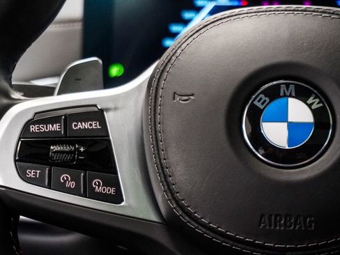 Used 2024 BMW X6 M60i AWD/4WD image 19