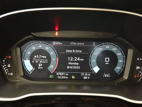 Used 2023 Audi Q3 2.0T Premium AWD/4WD image 16