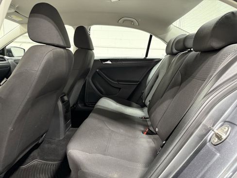Used 2015 Volkswagen Jetta S image 18
