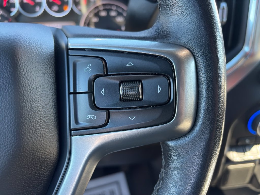 Used 2022 Chevrolet Silverado 1500 RST AWD/4WD image 11