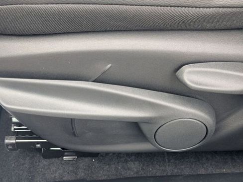 New 2026 Jeep Compass Latitude AWD/4WD image 19