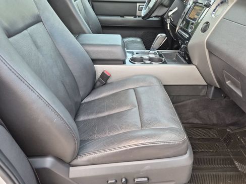 Used 2014 Ford Expedition EL Limited w/ Equipment Group 301A AWD/4WD image 23