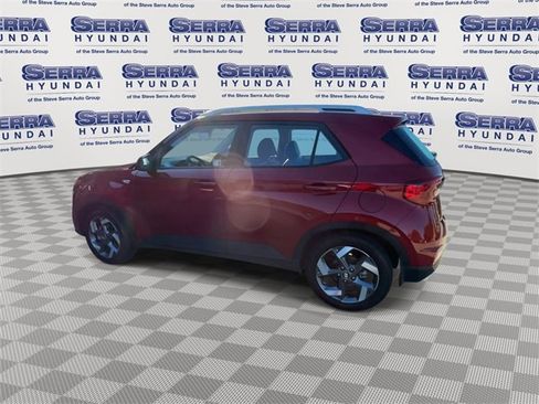 Certified 2024 Hyundai Venue Limited image 6