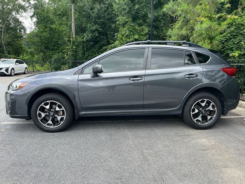 Used 2020 Subaru Crosstrek 2.0i Premium w/ Moonroof Package 2 AWD/4WD image 5