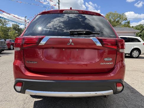 Used 2018 Mitsubishi Outlander ES AWD/4WD image 6