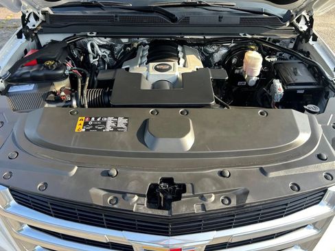Used 2018 Cadillac Escalade Luxury RWD image 24