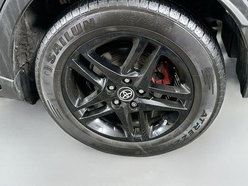 Used 2021 Toyota C-HR LE image 28