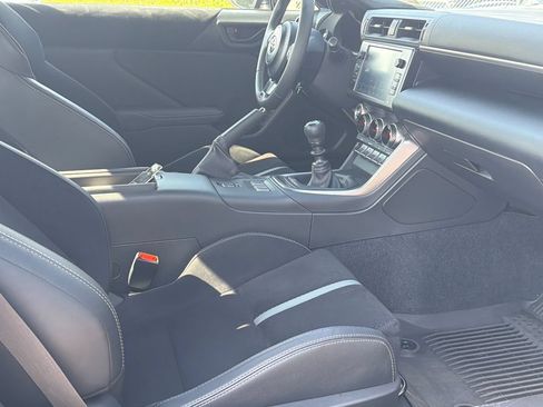 Used 2025 Toyota GR86 Premium w/ Performance Package RWD image 15