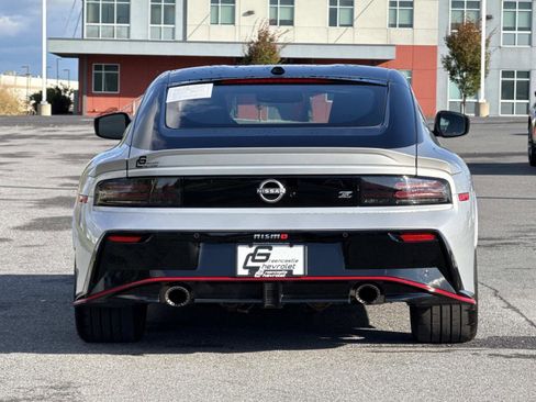 Used 2024 Nissan Z NISMO w/ Floor Mat Package image 23