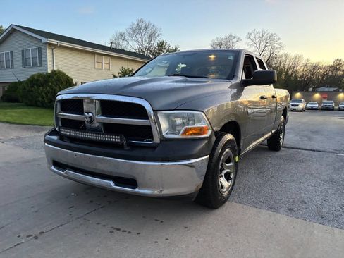 Used 2011 RAM 1500 ST w/ SXT Appearance Group image 3