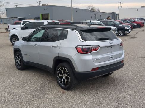 Certified 2024 Jeep Compass Limited image 6