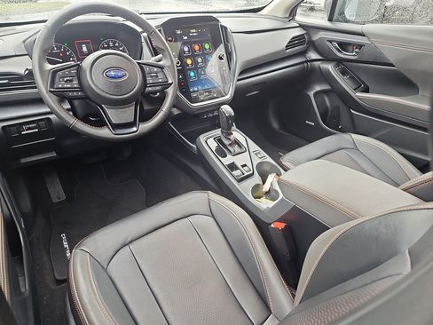 Certified 2025 Subaru Crosstrek 2.5i Limited image 3